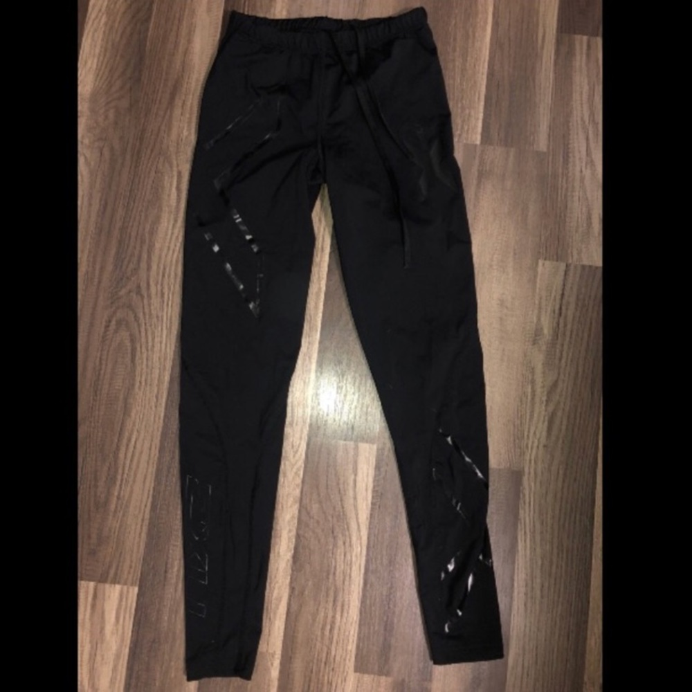 2xu workout tights